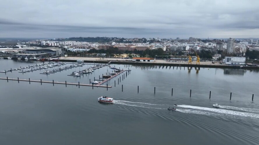 LLEGADA DE LOS REYES MAGOS EN BARCO 2025