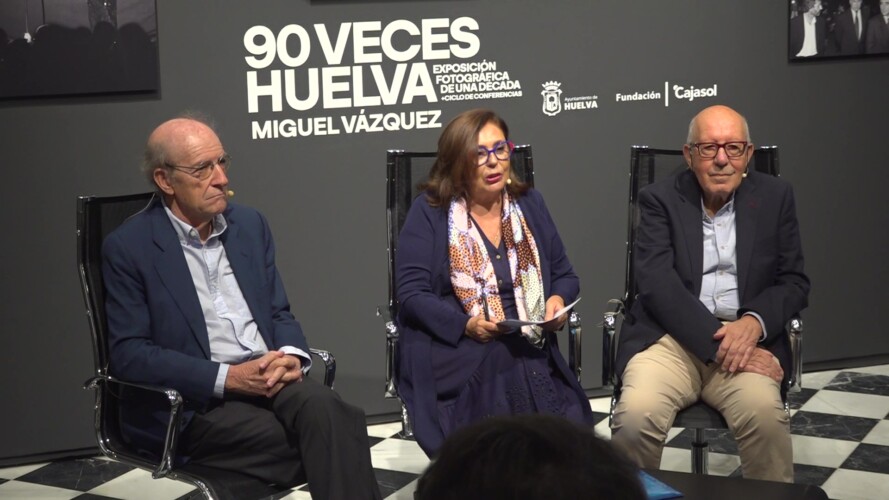 MESA REDONDA DOS MIRADAS UNA CIUDAD