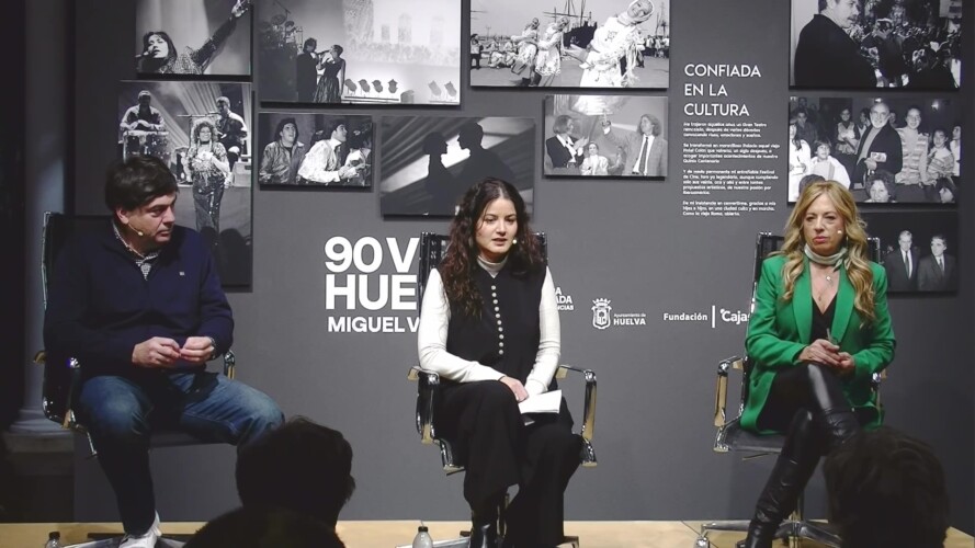 CHARLA COLOQUIO: DE LA CÁMARA AL TITULAR