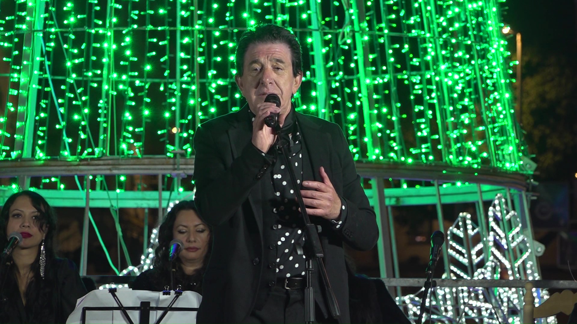 vlcsnap-2025-12-12-19h01m38s339