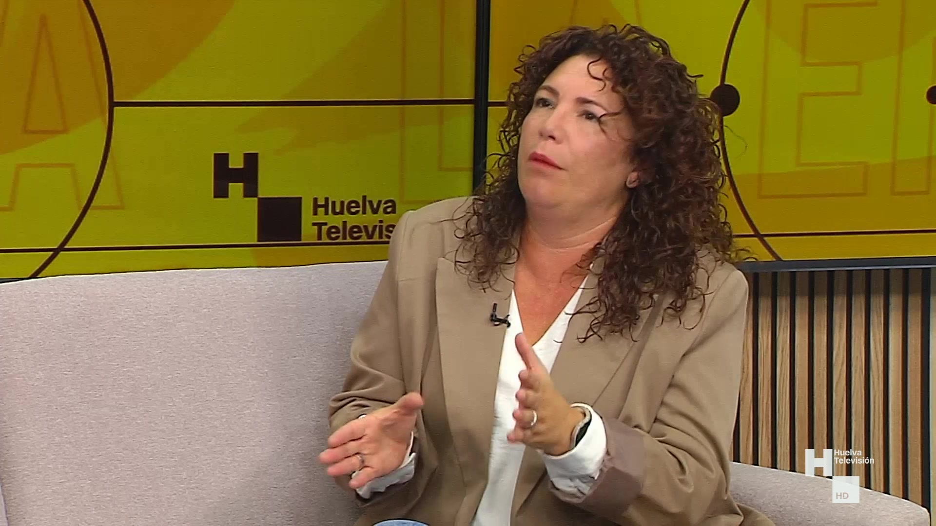 2026_10_26_90M_ENTREVISTA_EVA_RODRIGUEZ__poster