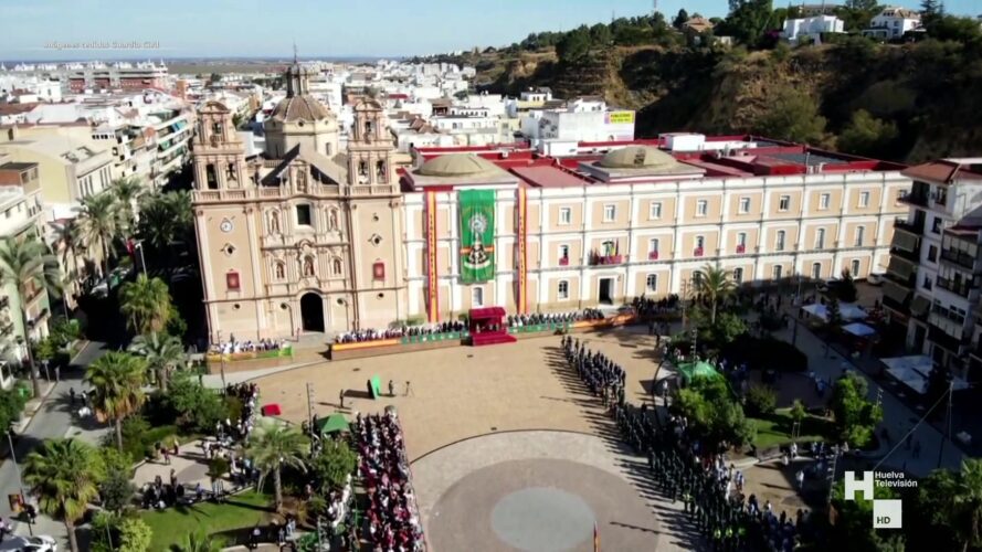 Desfile del Pilar de la Guardia Civil